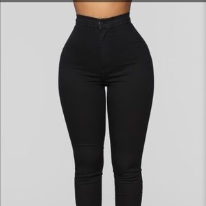 Black high waisted denim skinnies